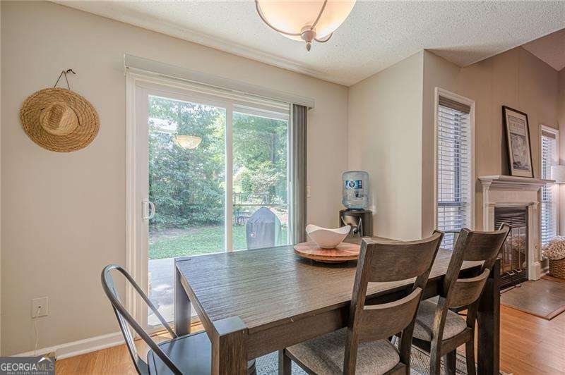 912 Edgewater Circle Marietta - 9