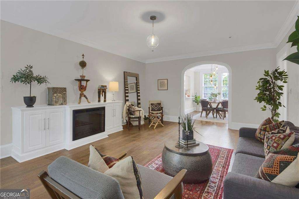 2814 Peachtree Road Atlanta - 1