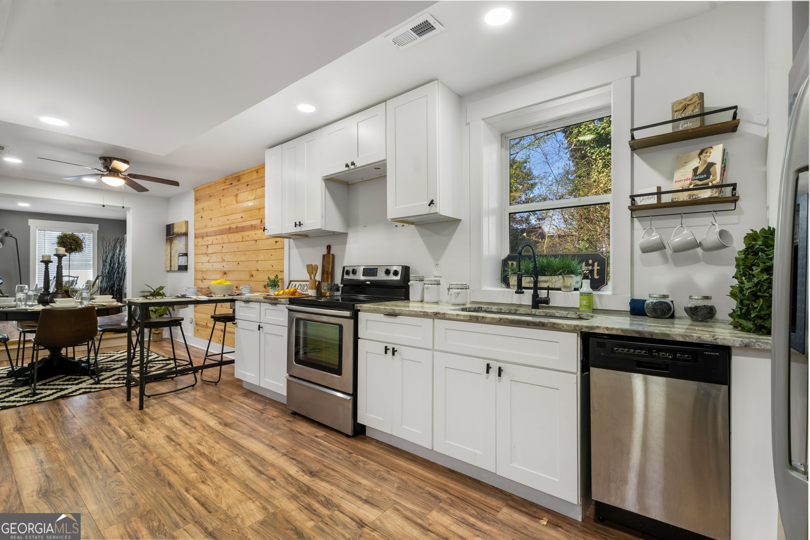 2802 Palm Drive East Point - 12