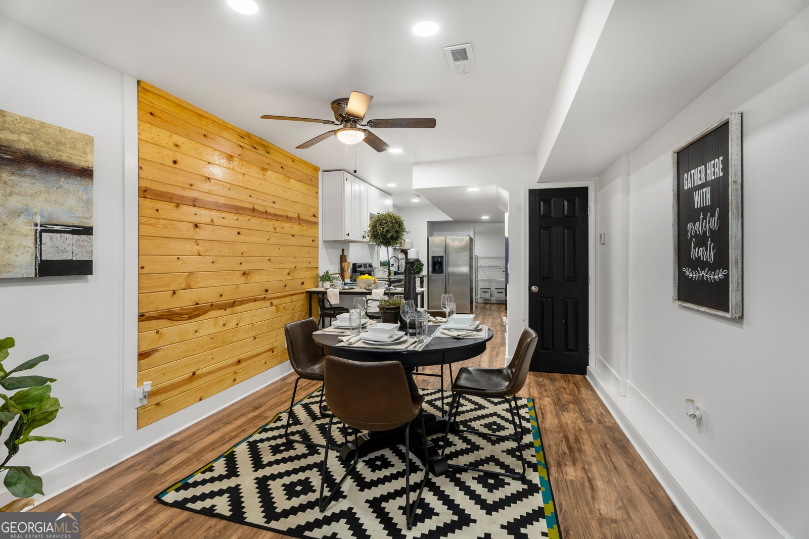 2802 Palm Drive East Point - 8
