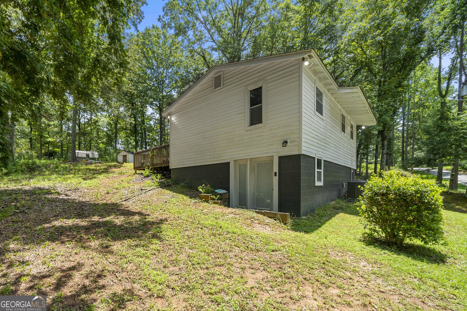 2400 Radford Road Lithia Springs - 33