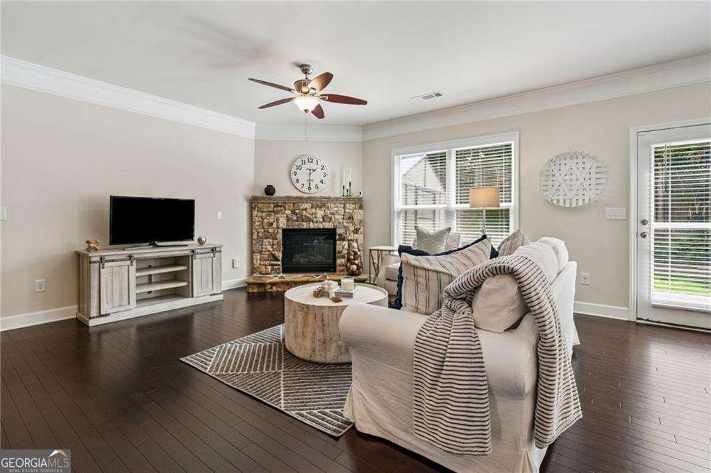 6261 Pierless Avenue Sugar Hill - 17