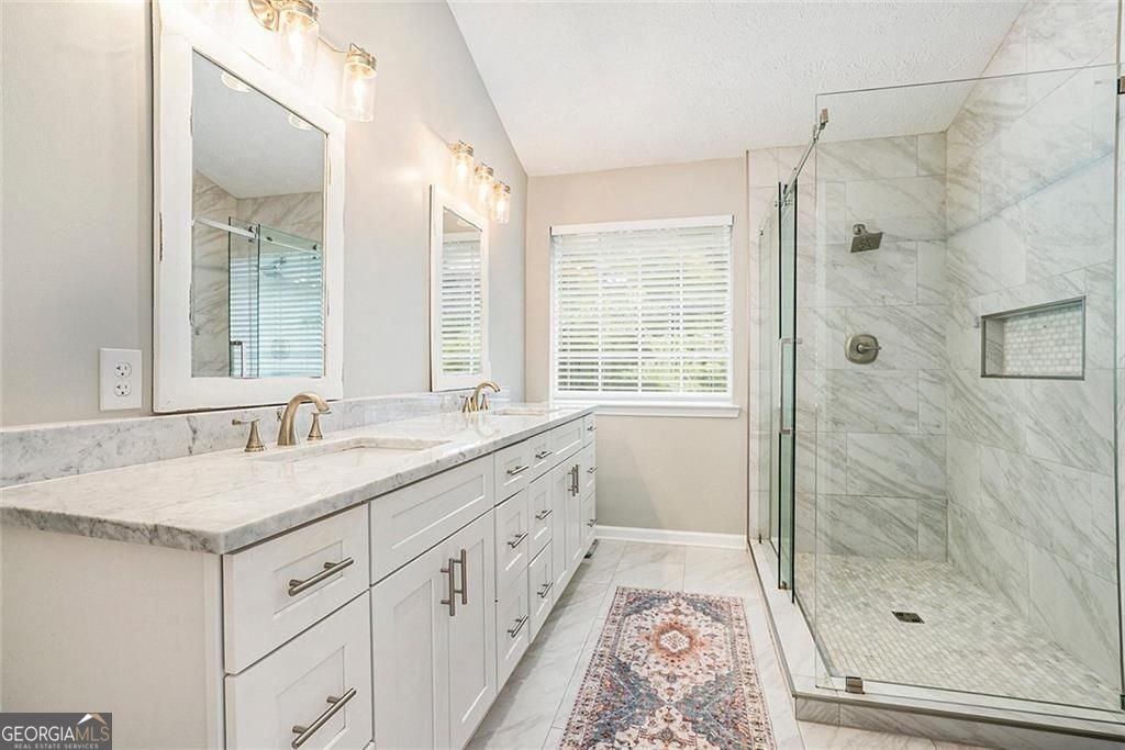 1040 Crabapple Lake Circle Roswell - 4