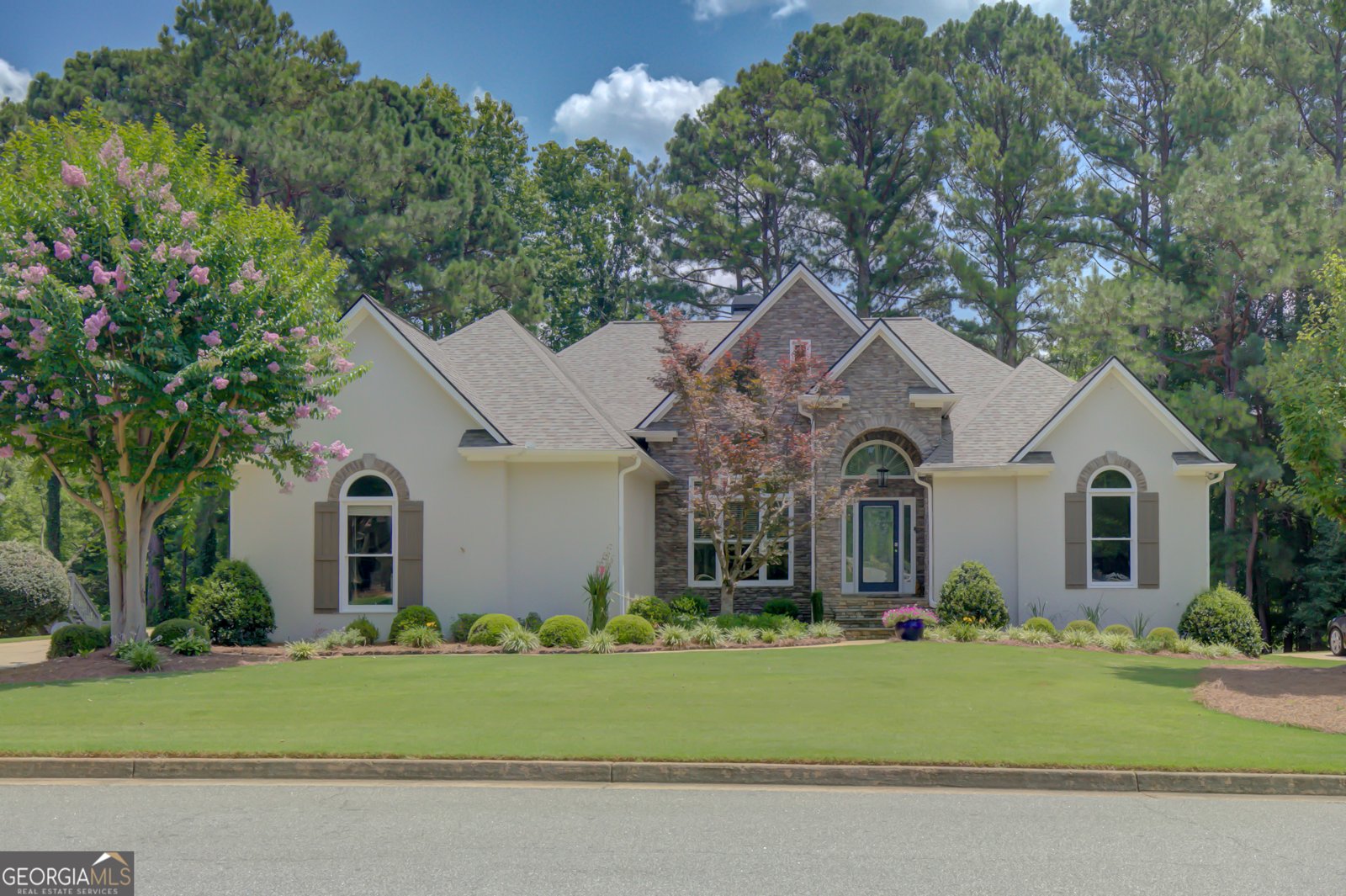 425 Lake Forest Drive Newnan - 1