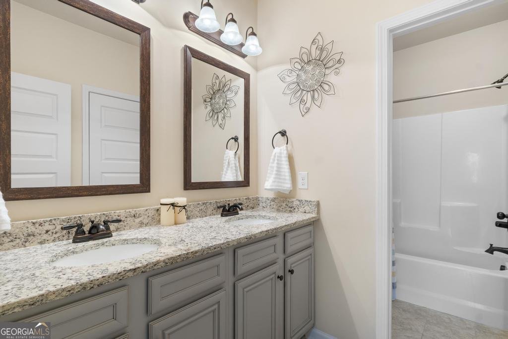 6013 Linda Way Locust Grove - 6