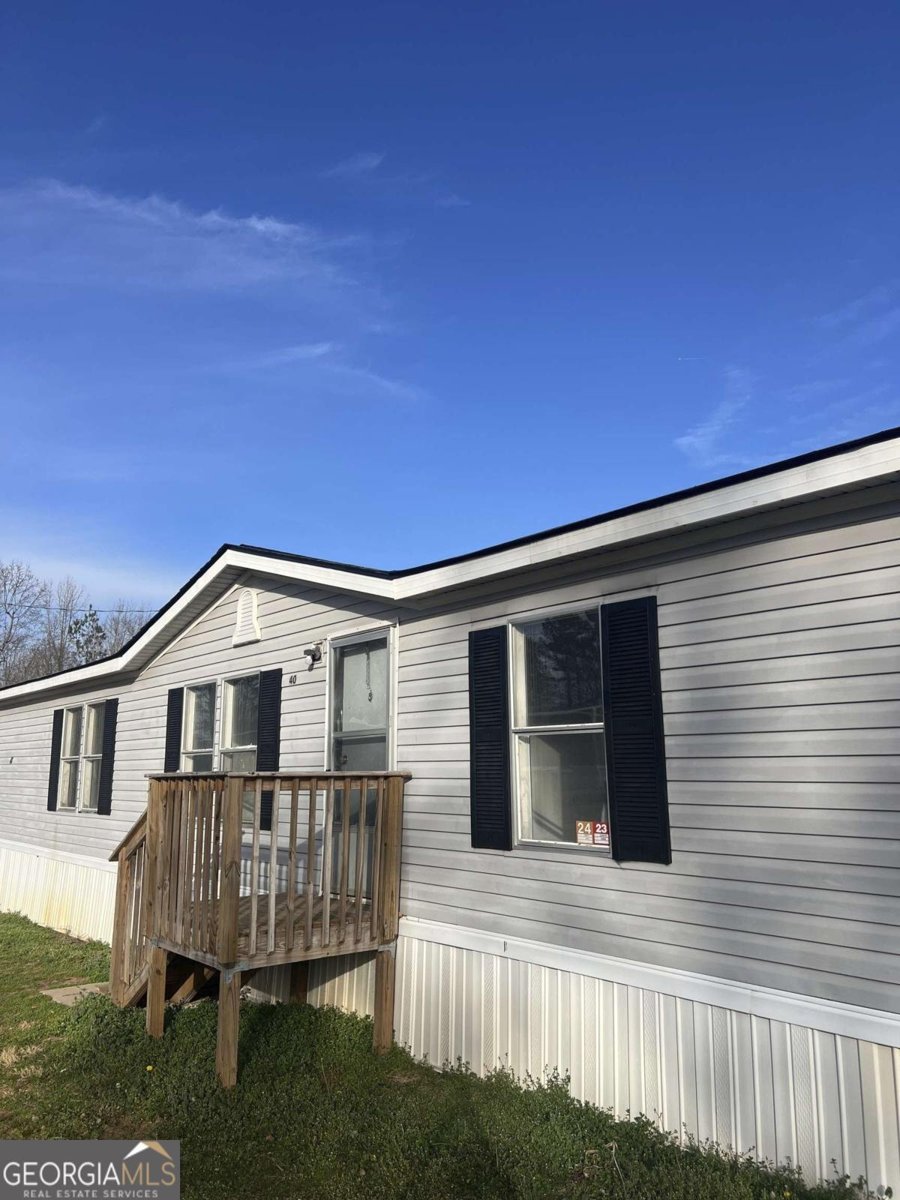 481 Shaw Road Sharpsburg - 1