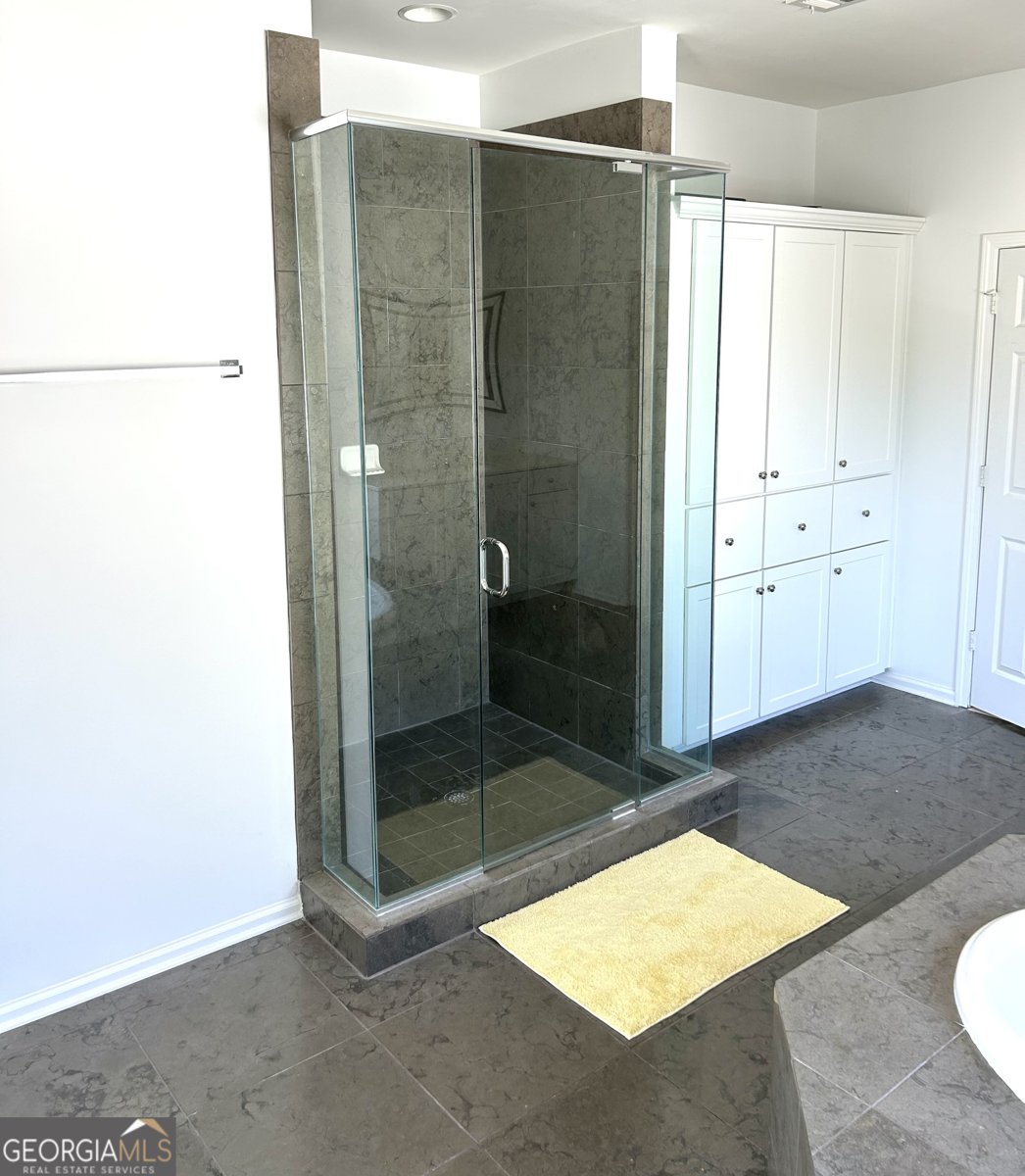 7424 Mistydawn Drive Fairburn - 31