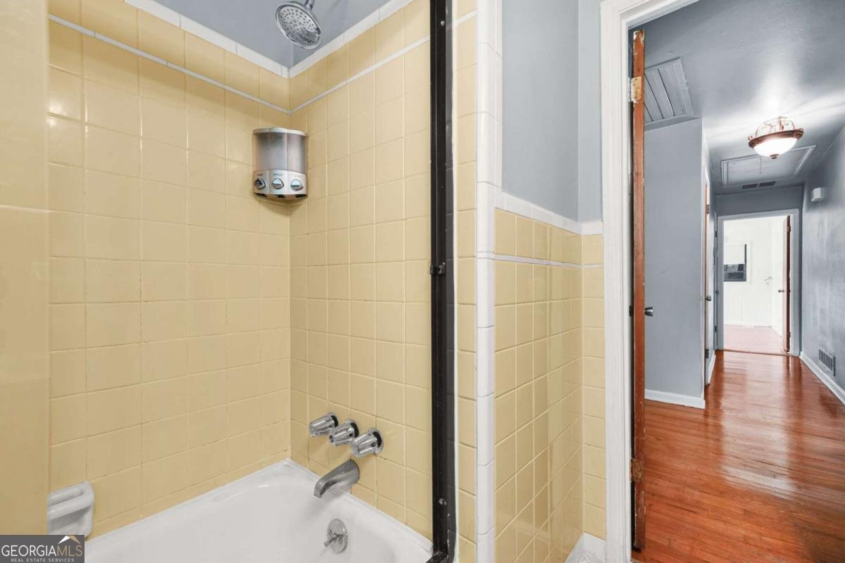 4004 Camelot Court Tucker - 26