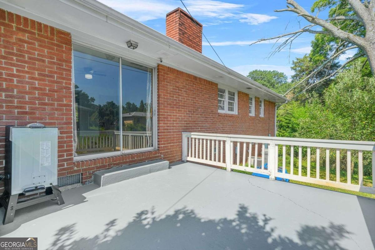 4004 Camelot Court Tucker - 34