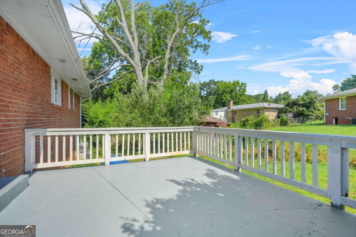 4004 Camelot Court Tucker - 37