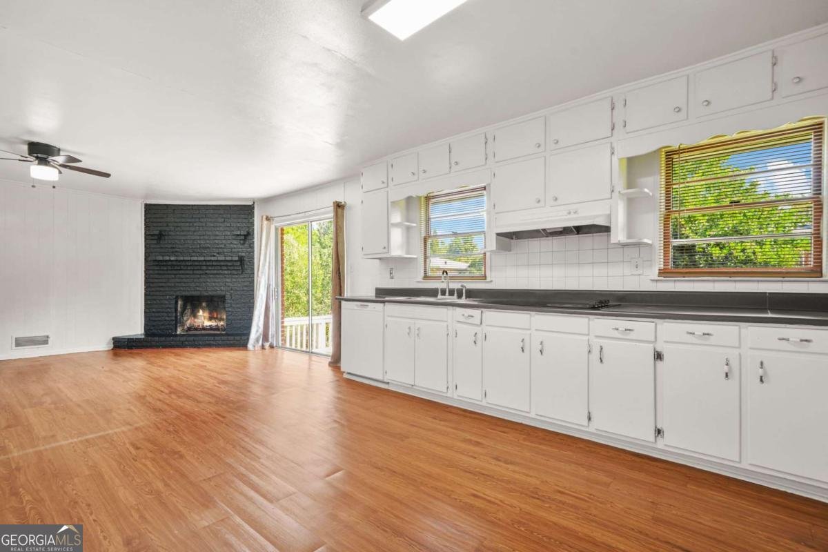 4004 Camelot Court Tucker - 9