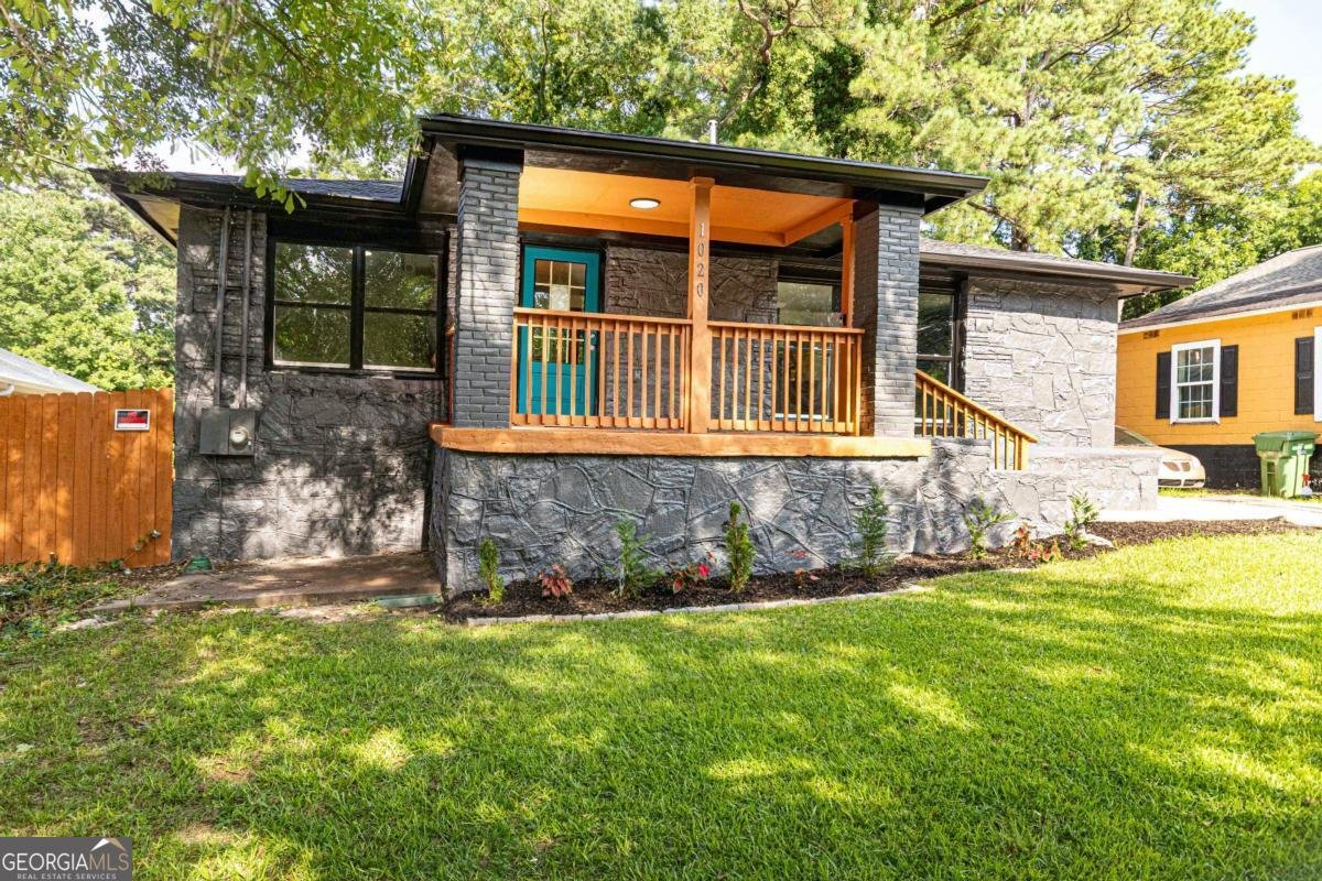 1020 Oakland Drive Atlanta - 1