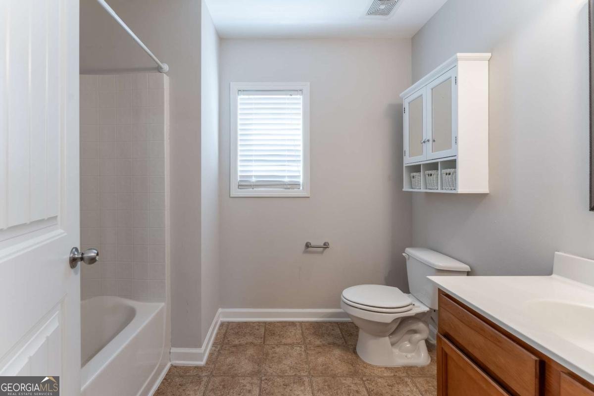 7673 Legacy Road Flowery Branch - 40