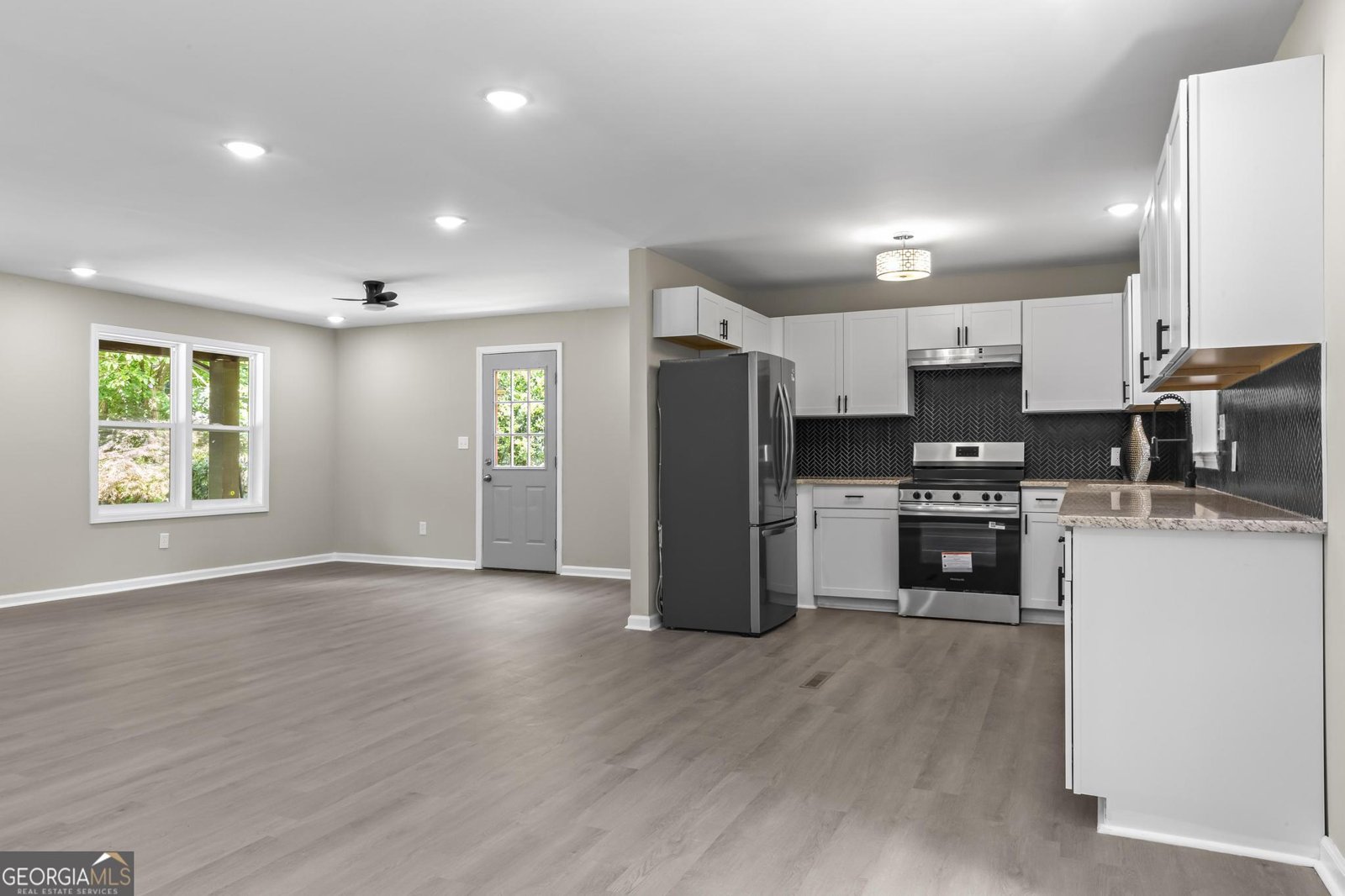 1523 Delia Drive Decatur - 6
