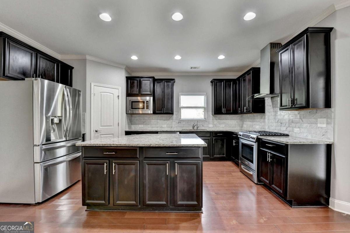 1820 BRUSHFOOT Trail Suwanee - 11