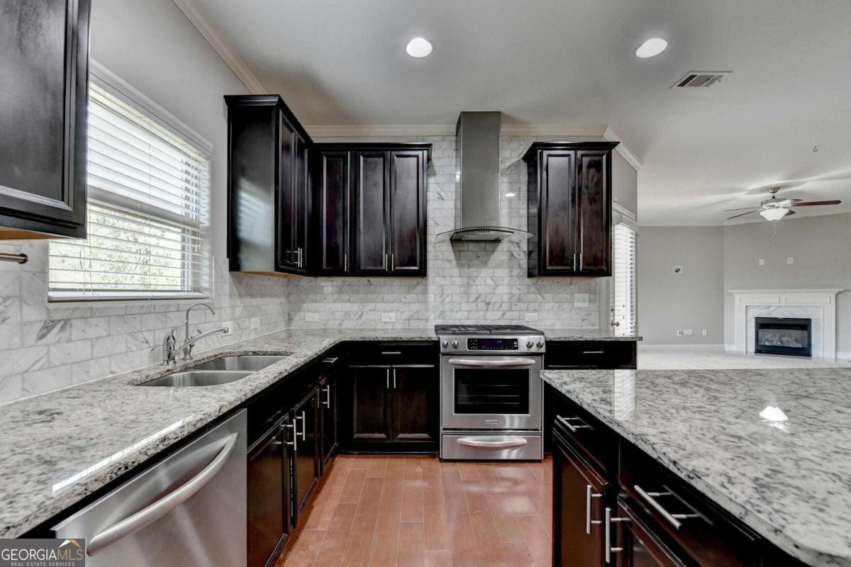 1820 BRUSHFOOT Trail Suwanee - 14