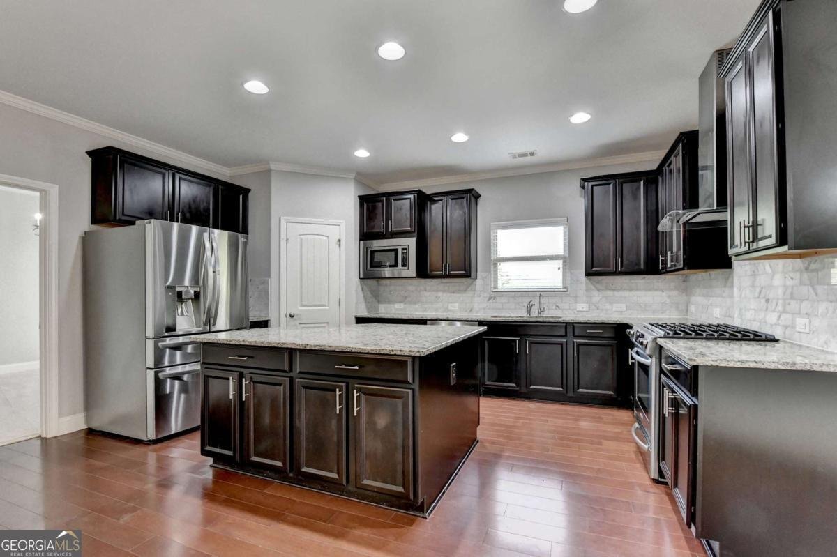 1820 BRUSHFOOT Trail Suwanee - 18
