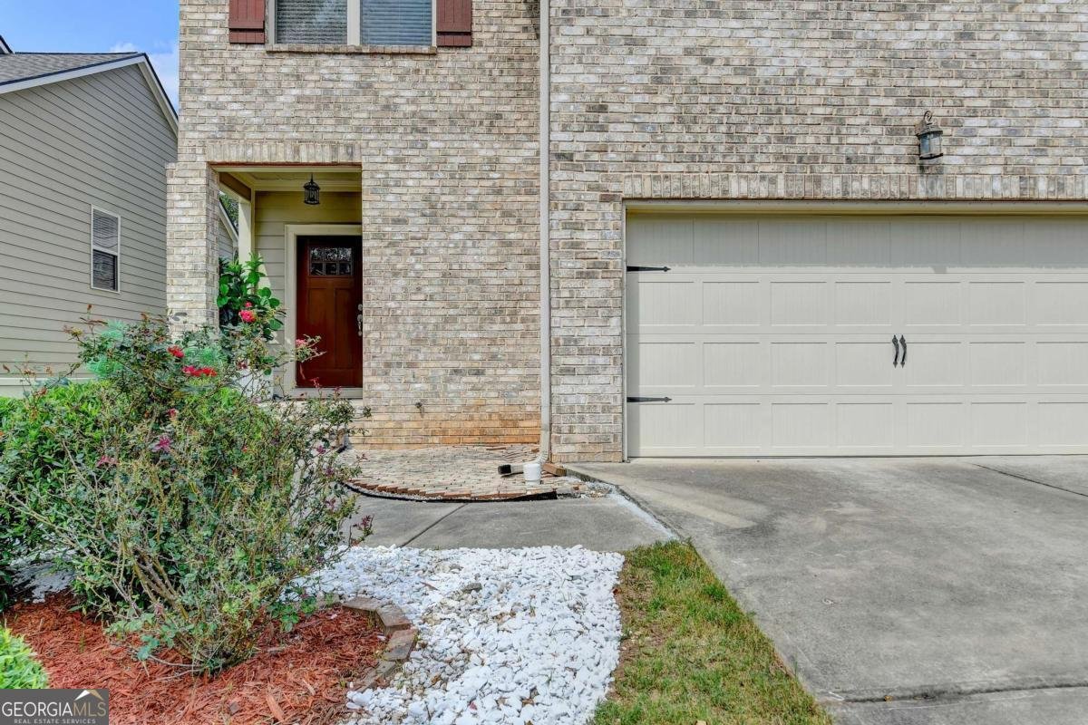 1820 BRUSHFOOT Trail Suwanee - 2