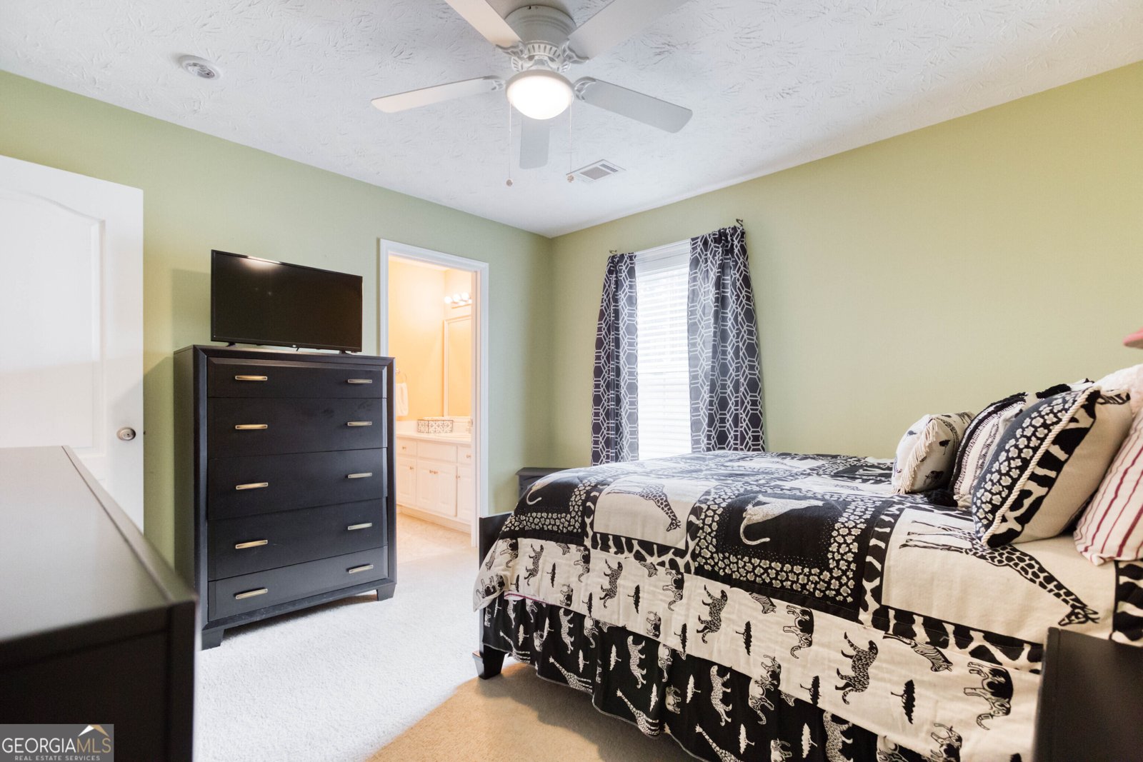 407 Gladiola Drive Auburn - 37