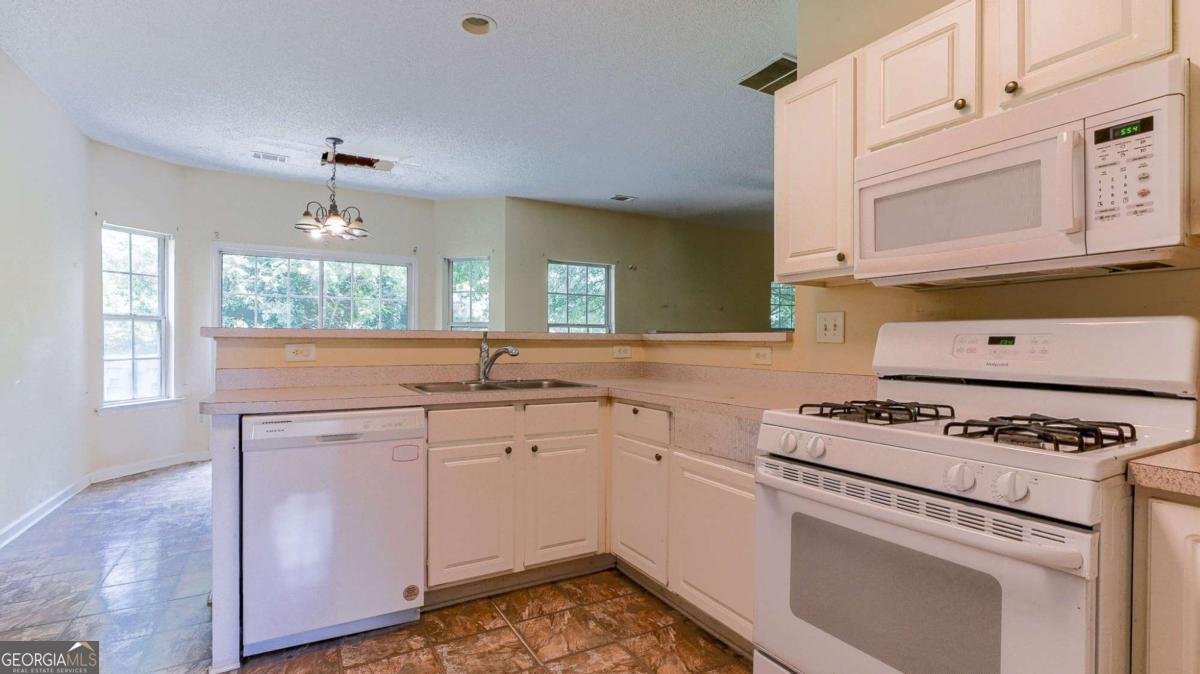 2075 Beckenham Place Dacula - 2