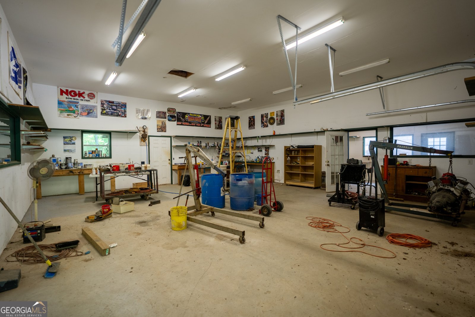 155 Road 337 Hiawassee - 27
