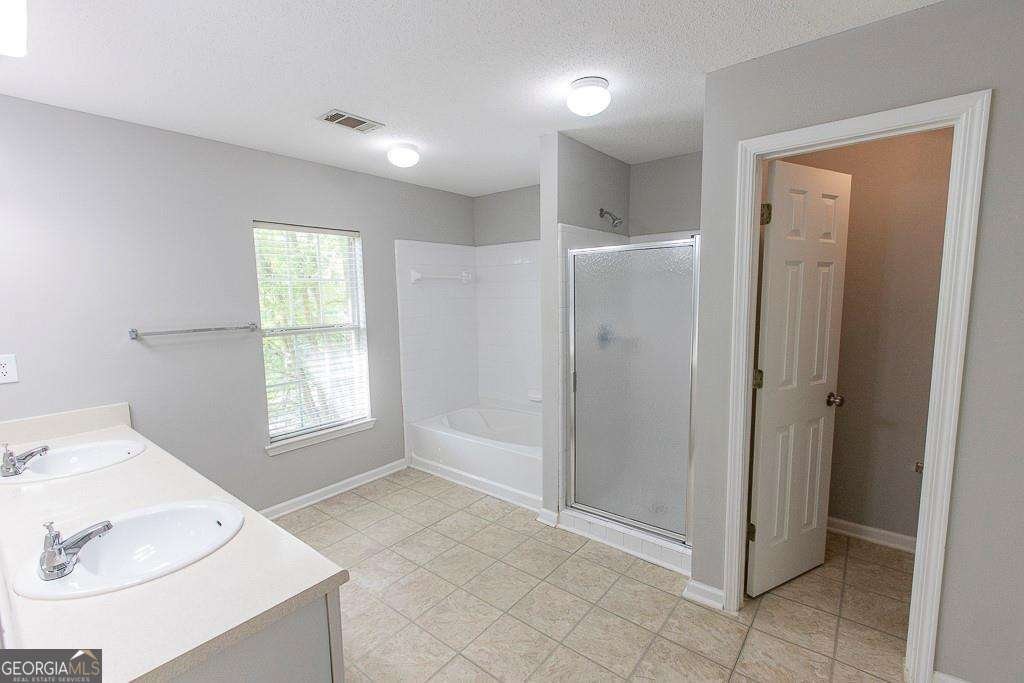 1731 Pryor Road Atlanta - 29