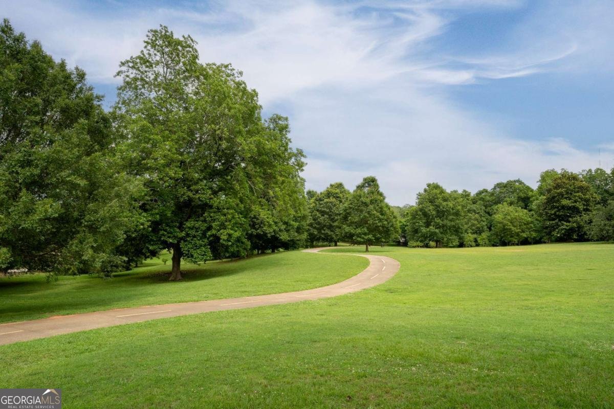 715 E LAKE DR 715 e lake dr Avenue Atlanta - 23
