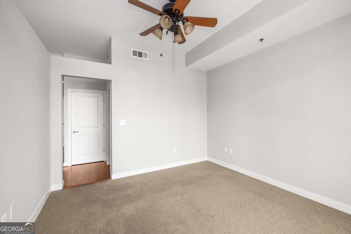 565 Peachtree Street Atlanta - 15