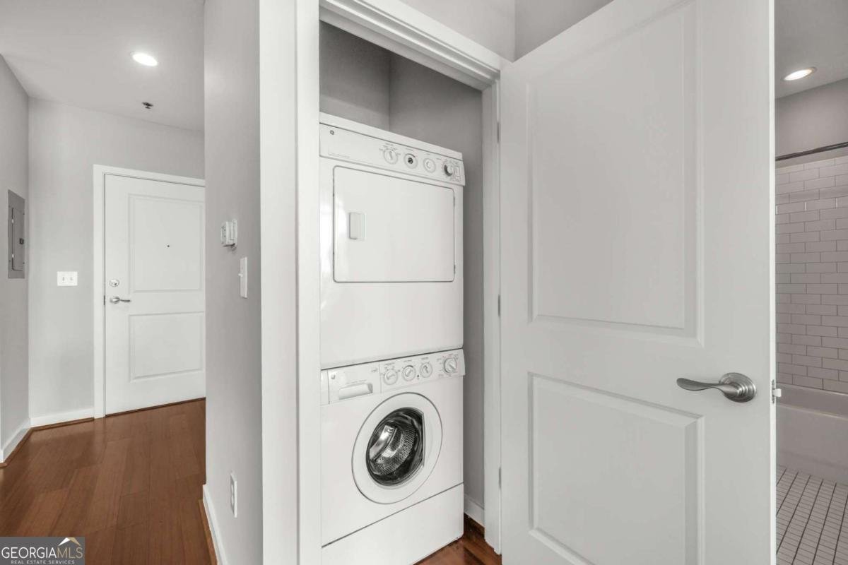 565 Peachtree Street Atlanta - 16