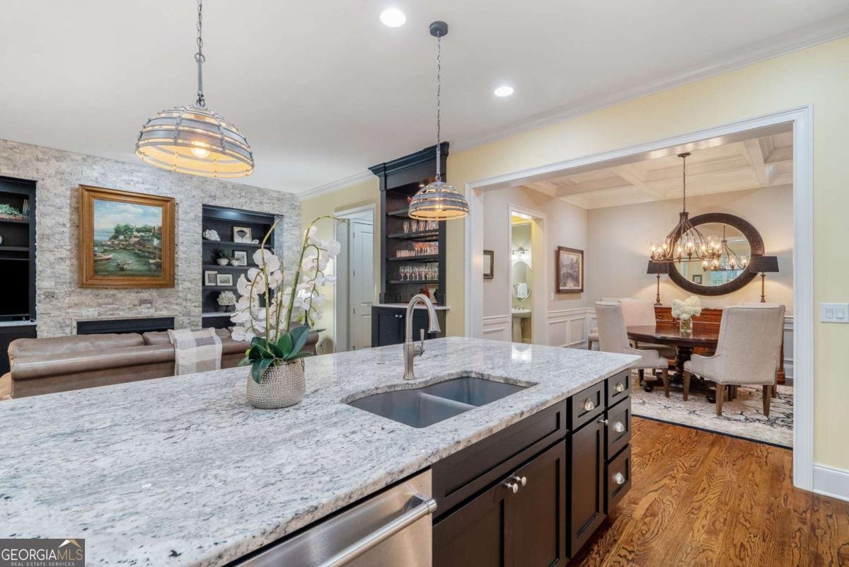 407 Nottaway Lane Alpharetta - 3