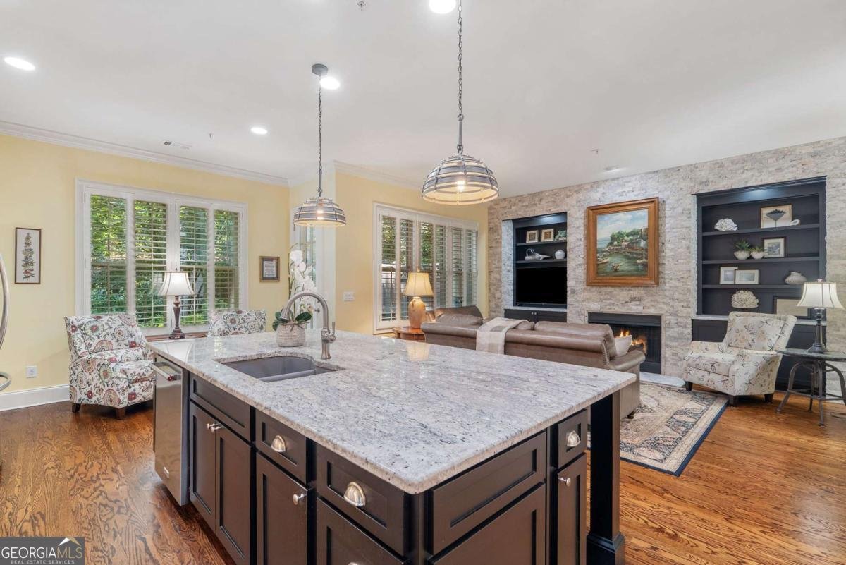 407 Nottaway Lane Alpharetta - 4