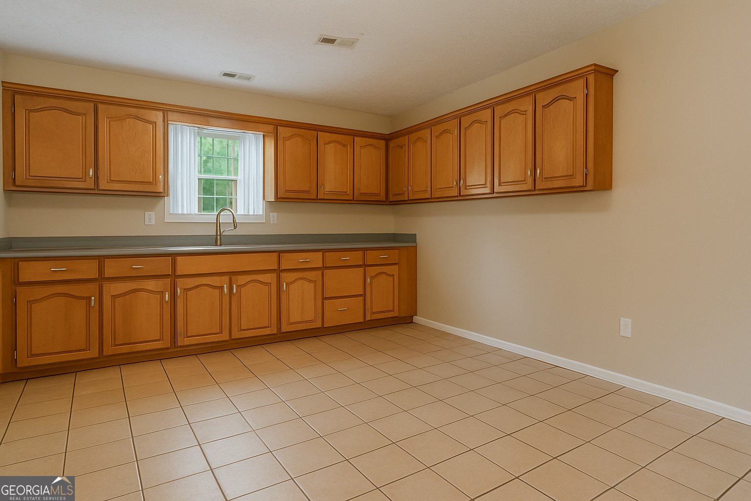 1170 Peeksville Road Locust Grove - 38