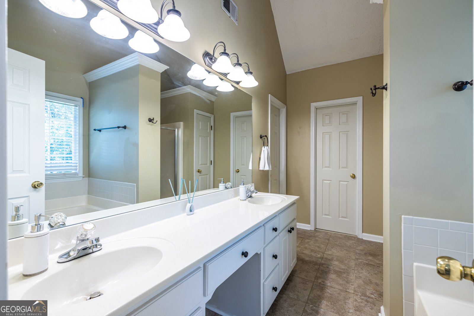 2350 Cape Courage Way Suwanee - 7