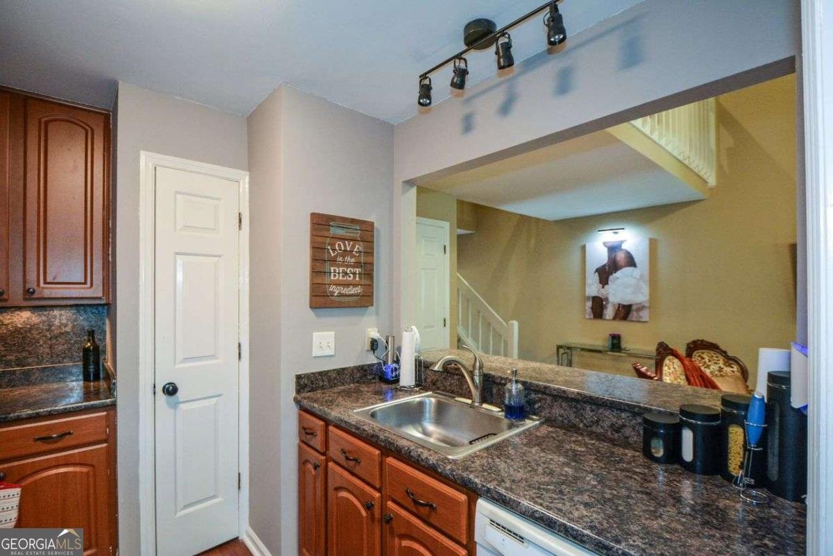 1703 GRIST MILL Drive Marietta - 16