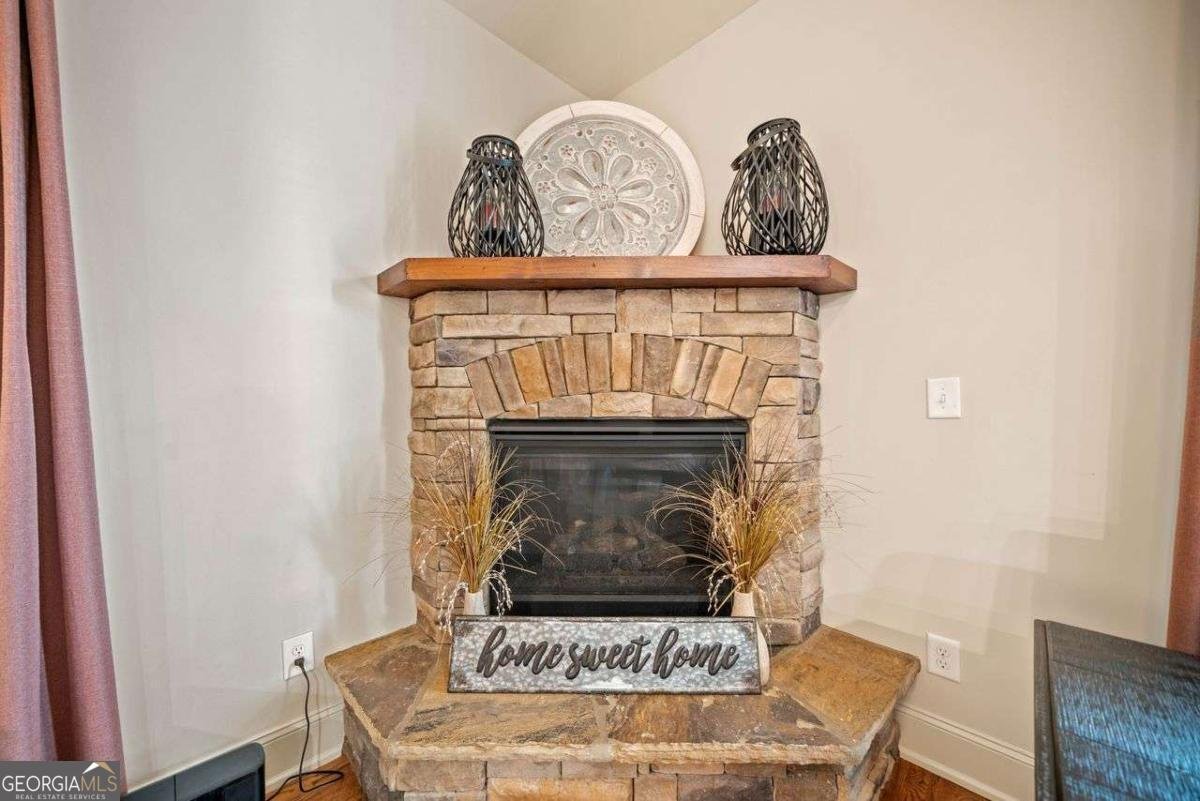 412 Kings Point Drive Canton - 16