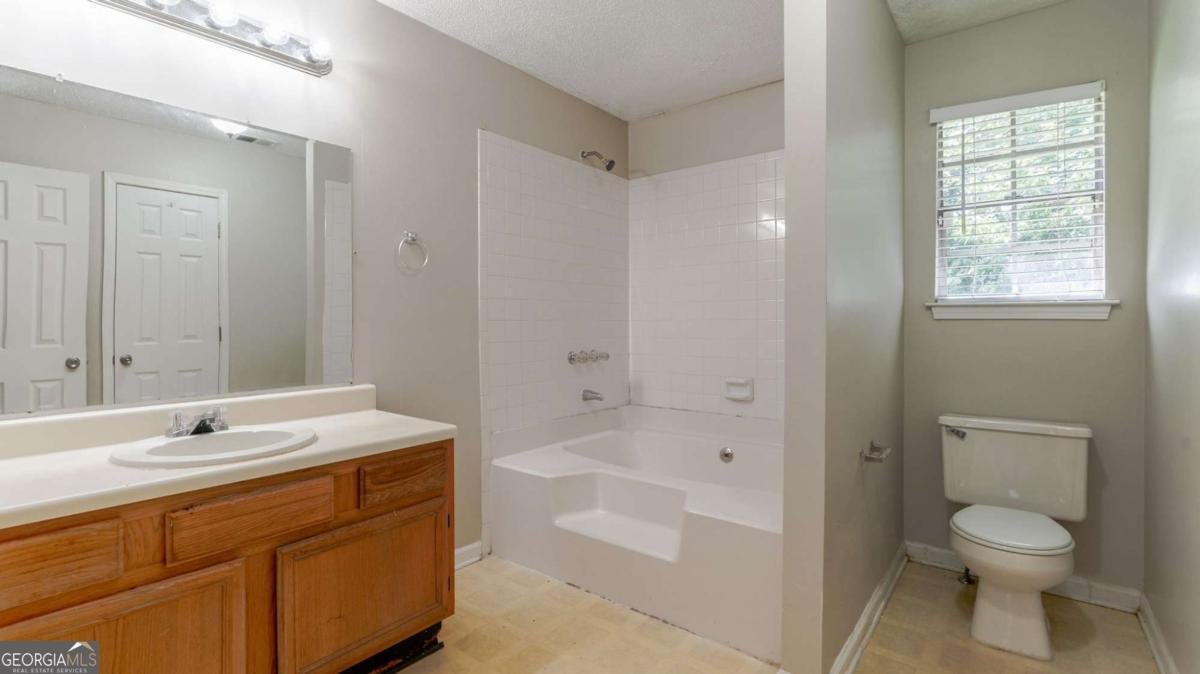 1040 Redan Trace Stone Mountain - 19