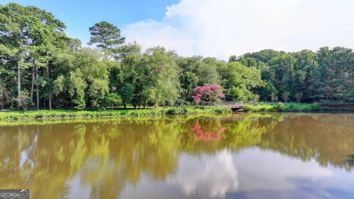 1800 Clairmont Lake Decatur - 10