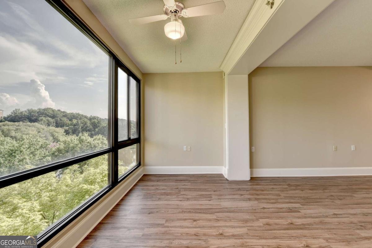 1800 Clairmont Lake Decatur - 21