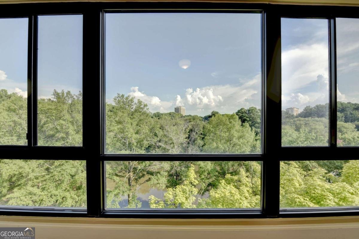 1800 Clairmont Lake Decatur - 26