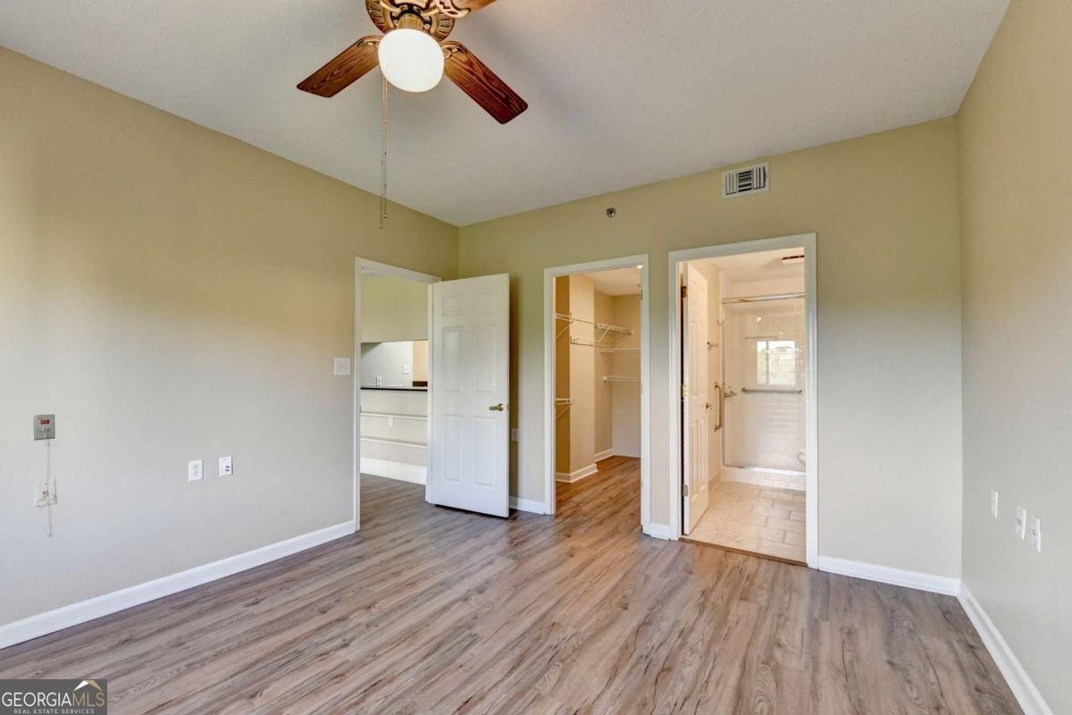 1800 Clairmont Lake Decatur - 30