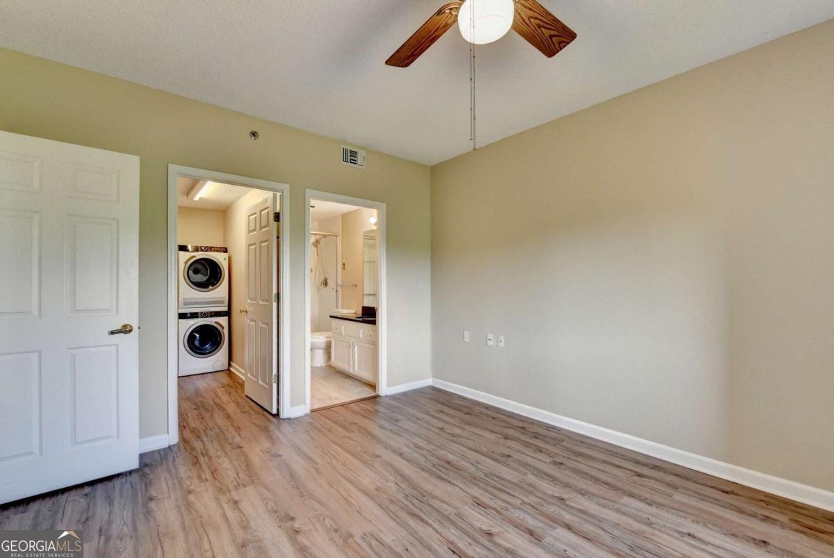 1800 Clairmont Lake Decatur - 32