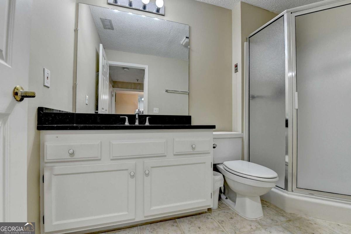 1800 Clairmont Lake Decatur - 42