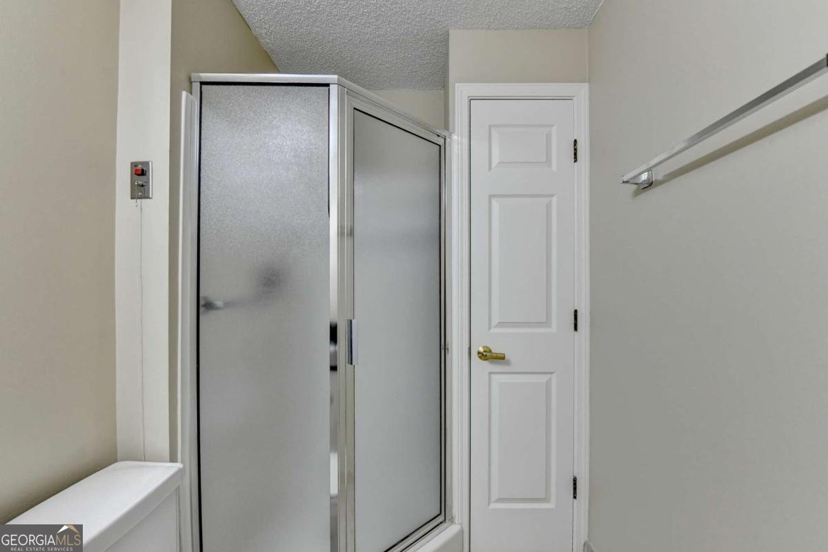 1800 Clairmont Lake Decatur - 43