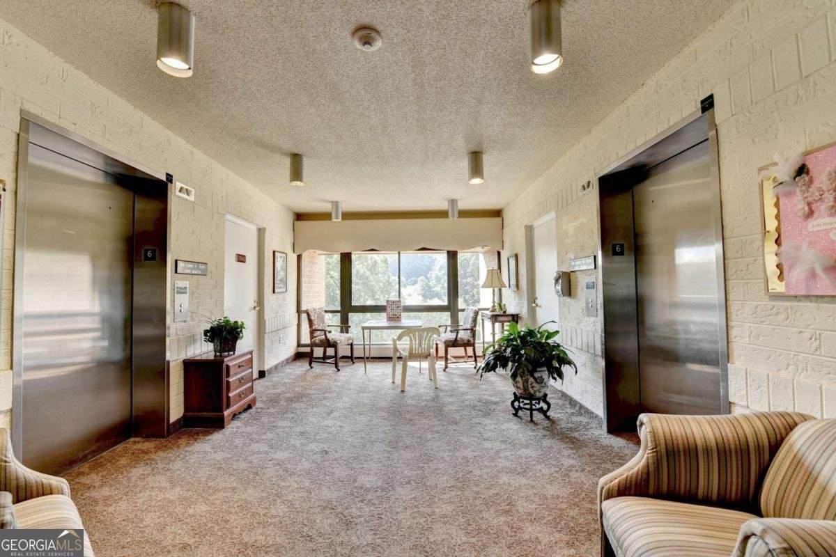 1800 Clairmont Lake Decatur - 47