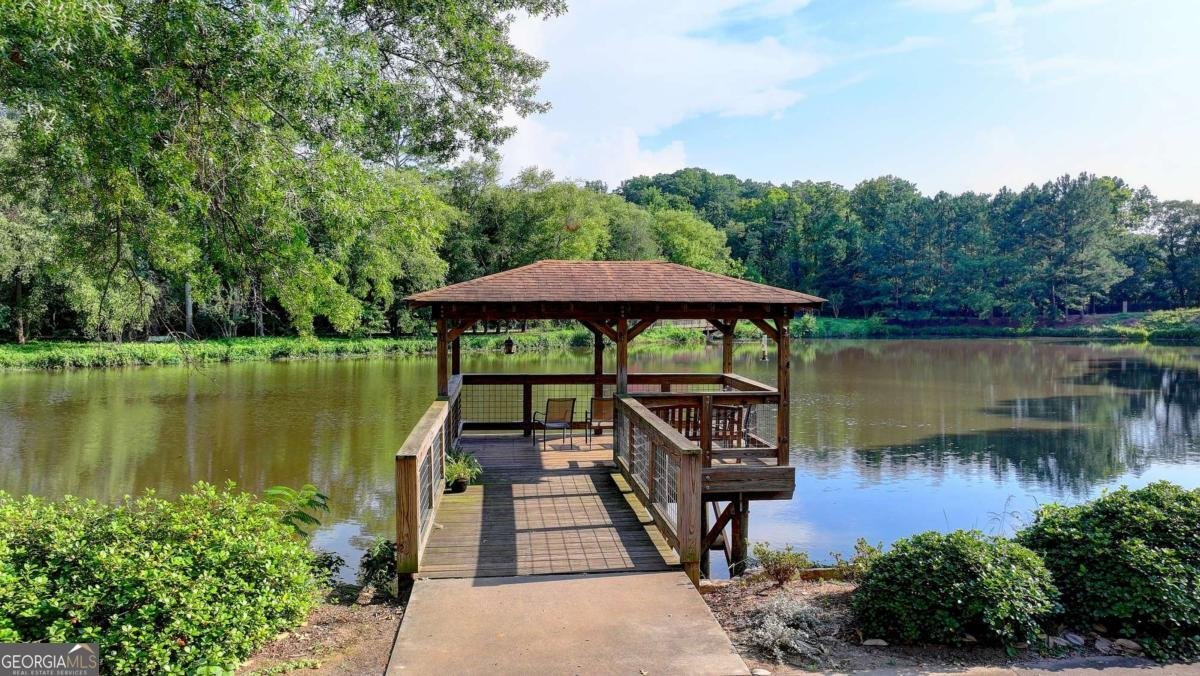 1800 Clairmont Lake Decatur - 5