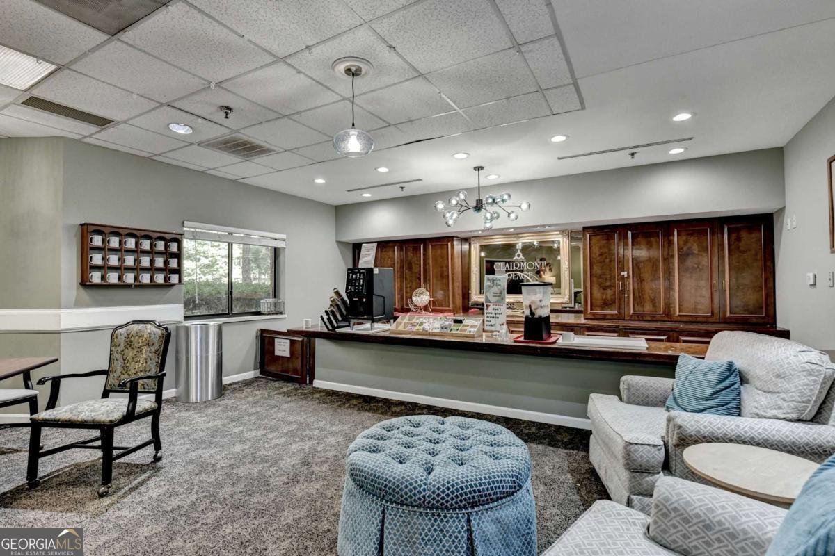 1800 Clairmont Lake Decatur - 60