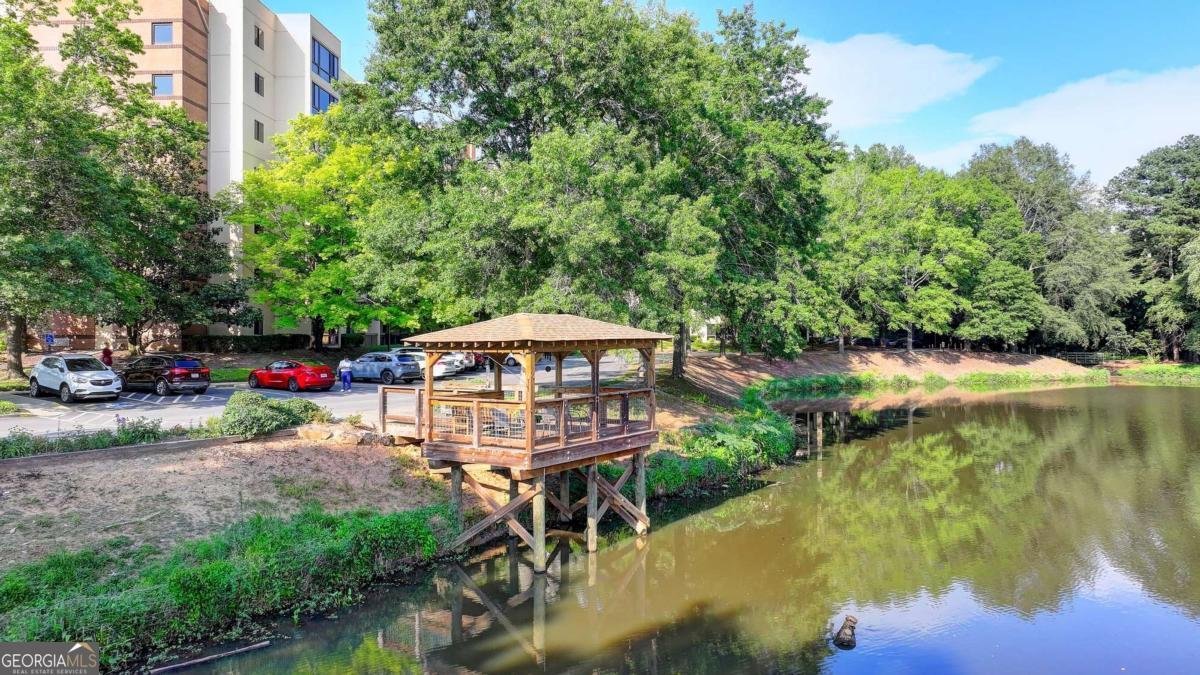 1800 Clairmont Lake Decatur - 72