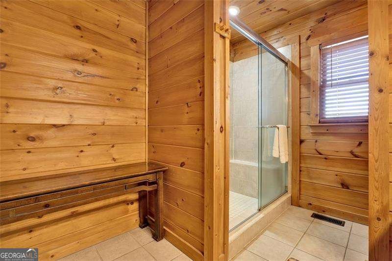520 SUNROCK MOUNTAIN Road Blue Ridge - 39