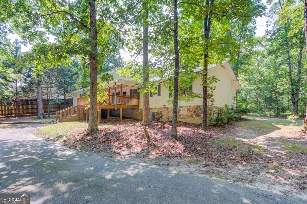 6050 Sandy Creek Road Loganville - 44