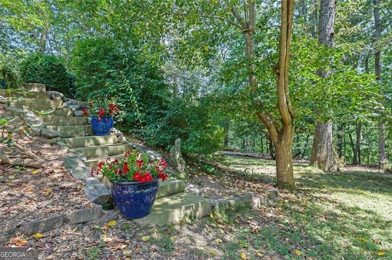 422 GOLD CREST Drive Dahlonega - 21